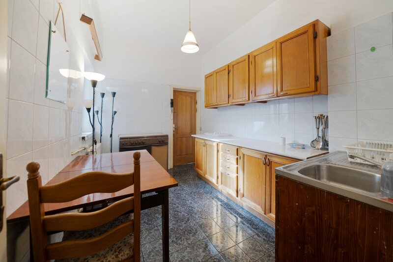 Pache Protopopescu, etaj 1, vila 120 mp utili, 80 mp spatii comune, PRO TV,